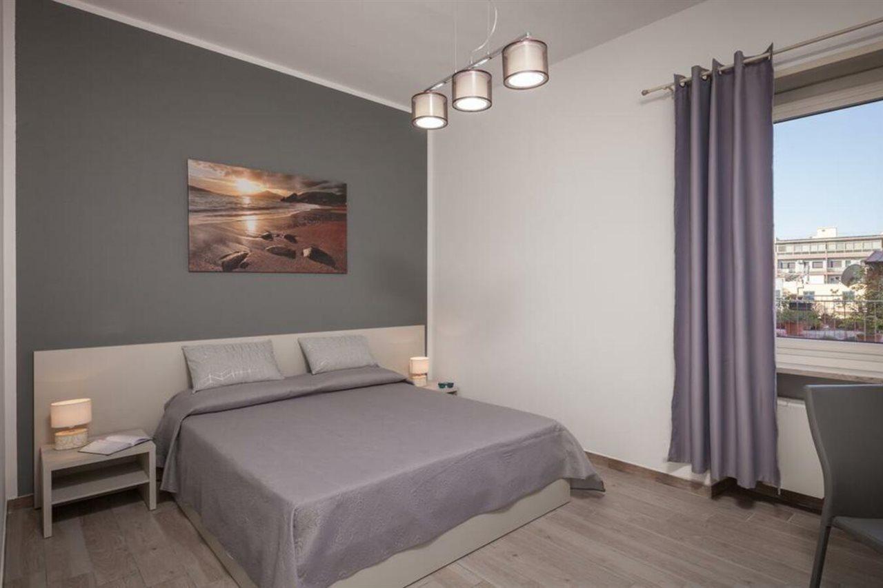 Ajana Rooms By Accomodo Каляри Екстериор снимка