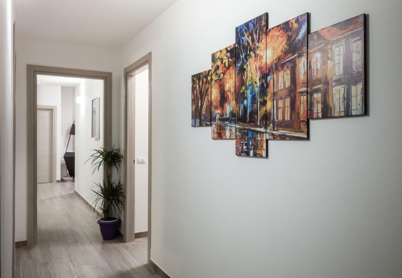 Ajana Rooms By Accomodo Каляри Екстериор снимка